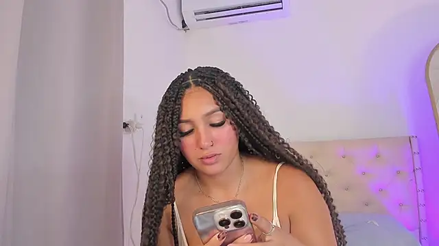 elzafuentes1 online show from June 3, 2026, 6:24 pm