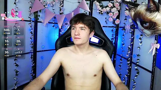 Snapshot of Ethan_Rivers chatting on September 28, 2025, 5:46 am Ethan Rivers online show from September 28, 2025, 5:46 am