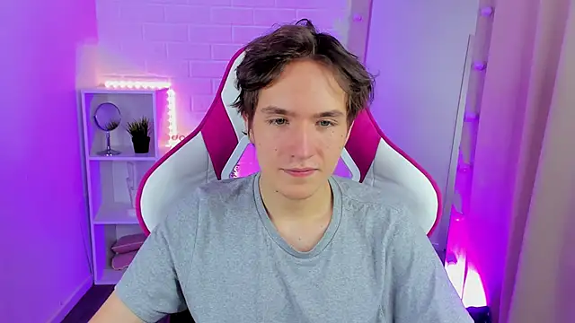 Snapshot of Ethan_Rivers chatting on November 5, 2025, 12:49 pm Ethan Rivers online show from November 5, 2025, 12:49 pm