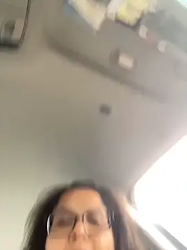 wishuhope4 online show from October 8, 2025, 9:01 pm