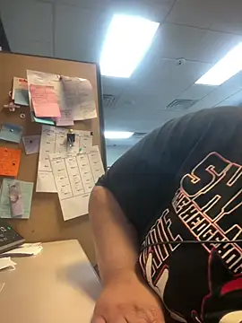wishuhope4 online show from May 11, 2026, 9:45 pm