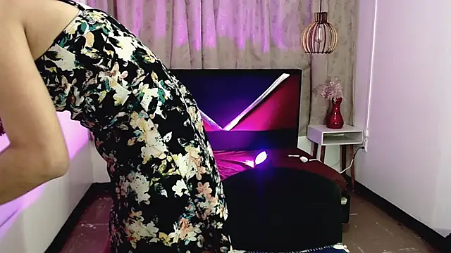 luisa  torres online show from July 16, 2026, 3:23 am