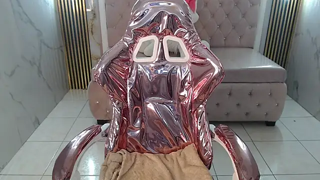 kim lush s online show from October 24, 2025, 8:16 pm