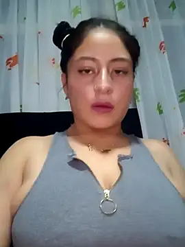 Valejensen0716 online show from September 15, 2025, 6:24 am