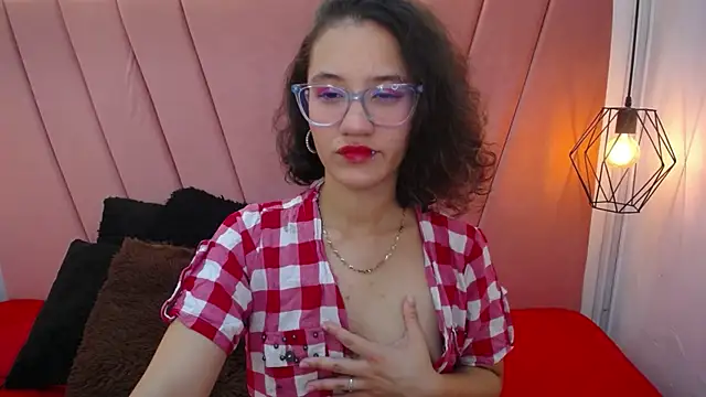 Snapshot of miss_m1a chatting on September 23, 2025, 1:30 am miss m1a online show from September 23, 2025, 1:30 am