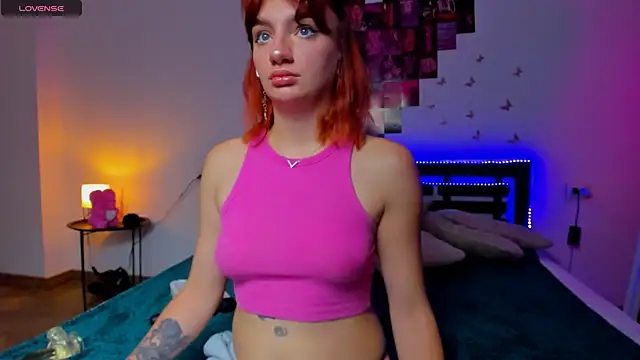 Snapshot of ArinaWinss chatting on October 4, 2025, 6:06 pm ArinaWinss online show from October 4, 2025, 6:06 pm