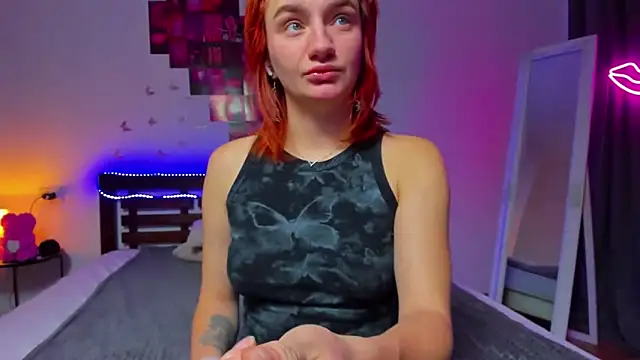 Snapshot of ArinaWinss chatting on October 22, 2025, 5:02 pm ArinaWinss online show from October 22, 2025, 5:02 pm