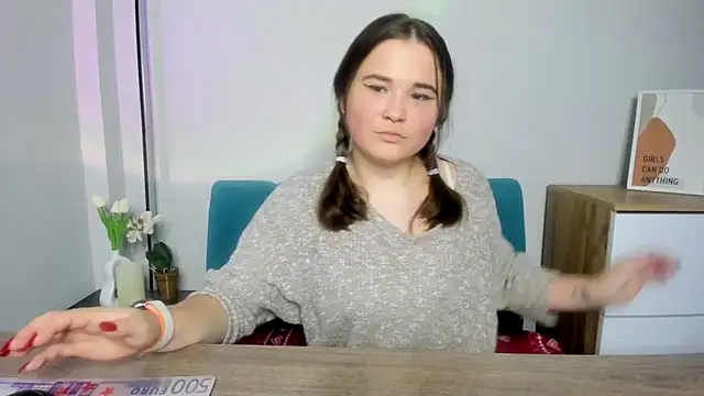 IsabellCharm online show from October 17, 2025, 1:03 pm