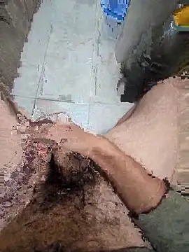 WelloffUpthrow online show from December 15, 2025, 4:06 am