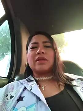 Snapshot of julieta_evanns1 chatting on October 23, 2025, 12:04 pm julieta evanns1 online show from October 23, 2025, 12:04 pm