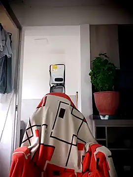 Snapshot of laura_goddess_ts chatting on November 6, 2025, 2:29 pm laura goddess ts online show from November 6, 2025, 2:29 pm