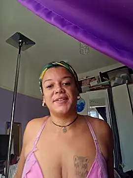 Snapshot of GoddessChantelle chatting on September 22, 2025, 9:44 am GoddessChantelle online show from September 22, 2025, 9:44 am