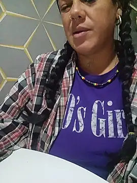 Snapshot of GoddessChantelle chatting on October 29, 2025, 5:58 pm GoddessChantelle online show from October 29, 2025, 5:58 pm