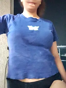 Love birdss69 online show from November 2, 2025, 2:52 pm