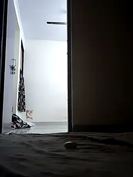 Love birdss69 online show from November 10, 2025, 2:49 pm