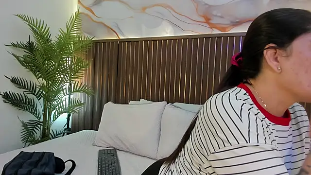 Roxie-NS online show from January 14, 2026, 11:49 am