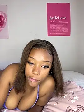 Snapshot of Sprinkle_Q chatting on November 9, 2025, 12:25 pm Sprinkle Q online show from November 9, 2025, 12:25 pm