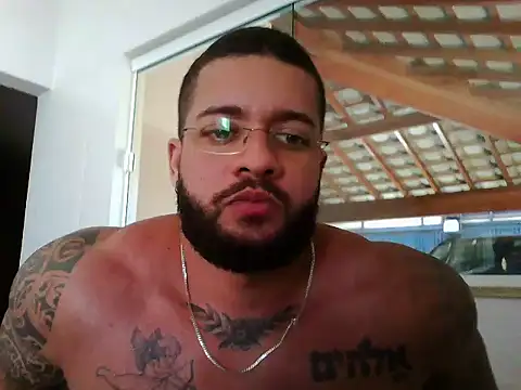 Snapshot of Mitt1993b chatting on October 2, 2025, 1:18 pm Mitt1993b online show from October 2, 2025, 1:18 pm