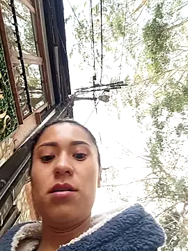 Liahdiaz  online show from July 1, 2026, 1:13 pm