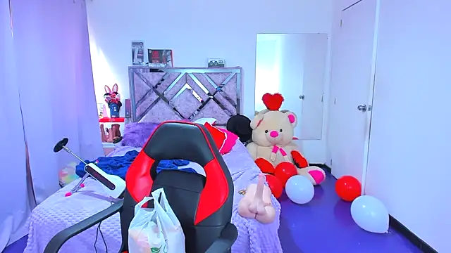 Luna Analya online show from February 15, 2026, 12:47 pm