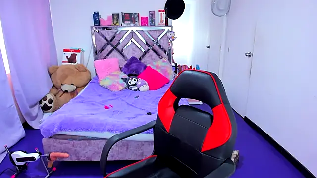 Luna Analya online show from March 12, 2026, 1:50 pm