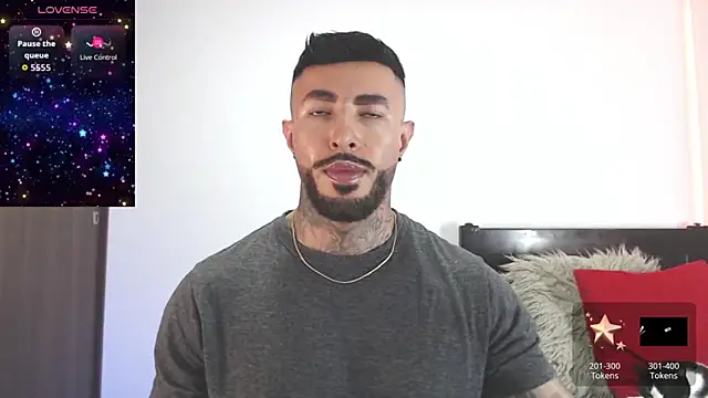 andrea de lucaa online show from March 29, 2026, 3:28 am