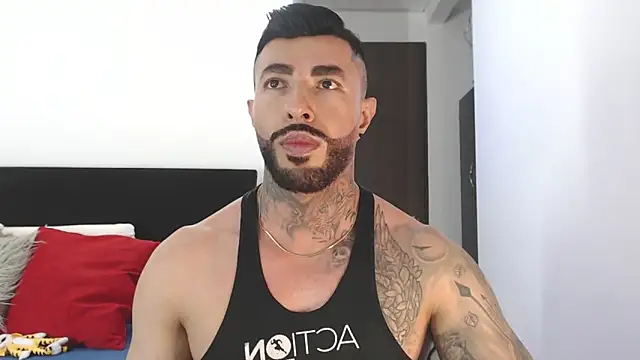 andrea de lucaa online show from May 16, 2026, 4:09 am