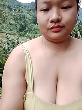 Snapshot of girl-babi chatting on September 24, 2025, 9:01 am girl-babi online show from September 24, 2025, 9:01 am