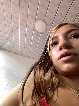 Isabella18 pink online show from June 3, 2026, 6:02 pm