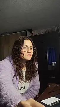 lindasyt online show from February 19, 2026, 4:52 am