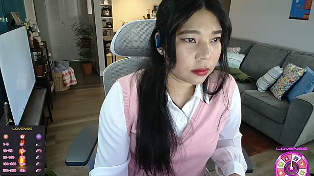 SHEILYN  online show from March 16, 2026, 2:17 am