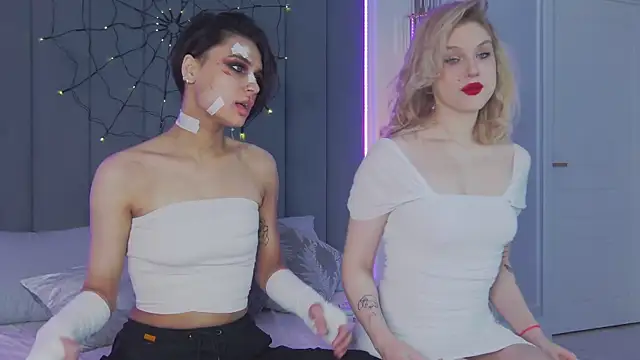 VioletAsh online show from October 26, 2025, 5:13 am