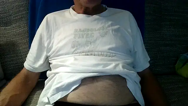 Snapshot of velikifant7 chatting on June 2, 2026, 5:59 pm velikifant7 online show from June 2, 2026, 5:59 pm