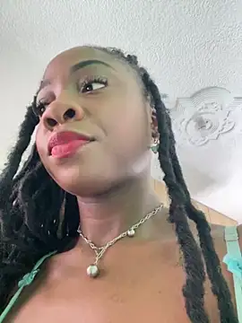 Snapshot of Astergray21 chatting on November 11, 2025, 1:00 pm Astergray21 online show from November 11, 2025, 1:00 pm