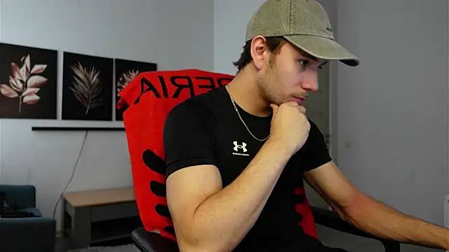 Snapshot of Ethan_Fyre chatting on September 25, 2025, 1:37 pm Ethan Fyre online show from September 25, 2025, 1:37 pm