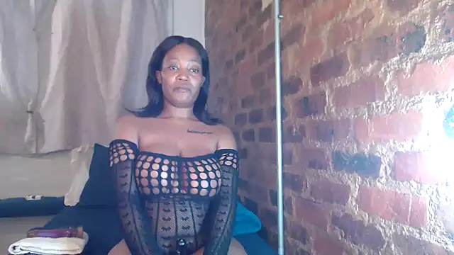 Snapshot of SweetPortableAmber chatting on September 18, 2025, 10:12 pm SweetPortableAmber online show from September 18, 2025, 10:12 pm