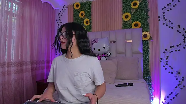 Jade Nmm online show from September 11, 2025, 1:11 pm