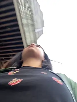 Snapshot of EmilyHarperr chatting on October 28, 2025, 11:25 am EmilyHarperr online show from October 28, 2025, 11:25 am