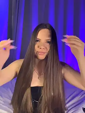 Chloe loo online show from September 20, 2025, 6:53 pm