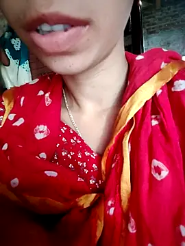 Snapshot of maya-Couple19 chatting on September 14, 2025, 5:28 am maya-Couple19 online show from September 14, 2025, 5:28 am