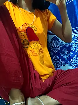 Snapshot of maya-Couple19 chatting on November 18, 2025, 6:23 pm maya-Couple19 online show from November 18, 2025, 6:23 pm