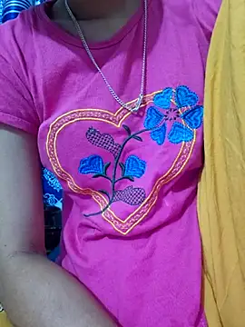 Snapshot of maya-Couple19 chatting on November 20, 2025, 6:29 pm maya-Couple19 online show from November 20, 2025, 6:29 pm