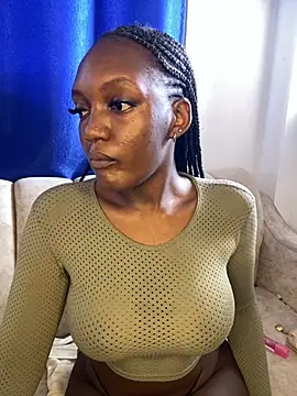 Snapshot of Its_Makena chatting on October 21, 2025, 5:30 am Its Makena online show from October 21, 2025, 5:30 am