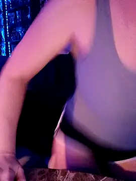 Jeannie 69 andahalf online show from November 16, 2025, 6:57 pm