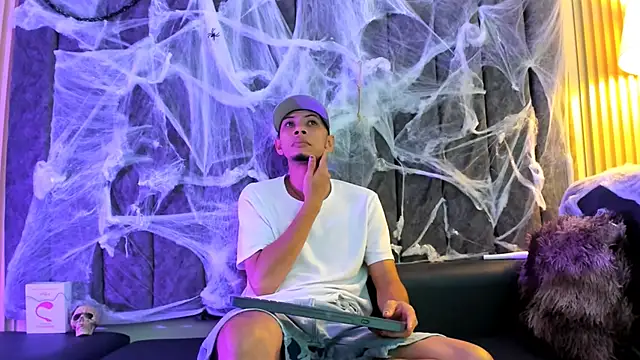 DustinandJordan online show from October 9, 2025, 5:05 am