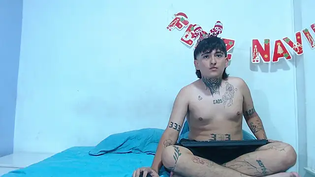 onixandghosty1 online show from December 22, 2025, 7:11 pm