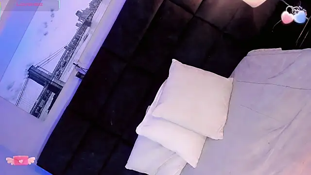 Ana Paaula23 online show from January 7, 2026, 11:07 pm