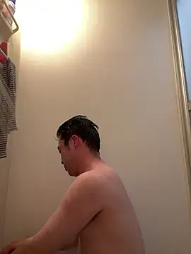 shin0689 online show from April 14, 2026, 12:33 pm