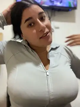 Tokio Sakura online show from February 6, 2026, 9:07 pm