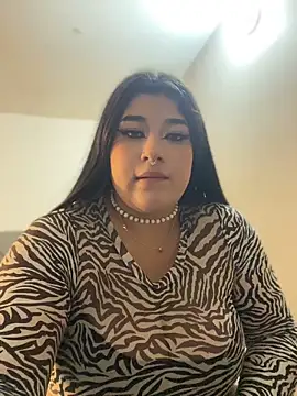 Snapshot of Tokio_Sakura chatting on May 27, 2026, 1:57 am Tokio Sakura online show from May 27, 2026, 1:57 am